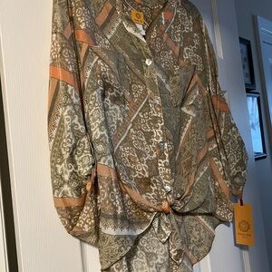 Women’s Ruby Red blouse new size XL